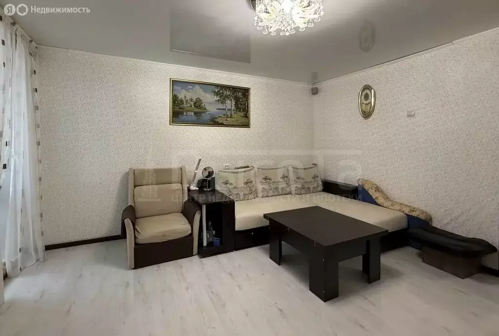 3-комнатная квартира: Воронеж, Новгородская улица, 121 (63.5 м) - Фото 1