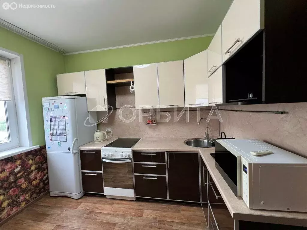 2-комнатная квартира: Тюмень, улица Федюнинского, 11 (50.6 м) - Фото 0