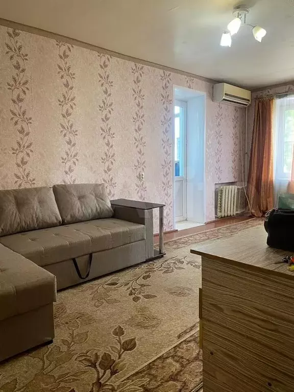 1-к. квартира, 37 м, 4/9 эт. - Фото 0