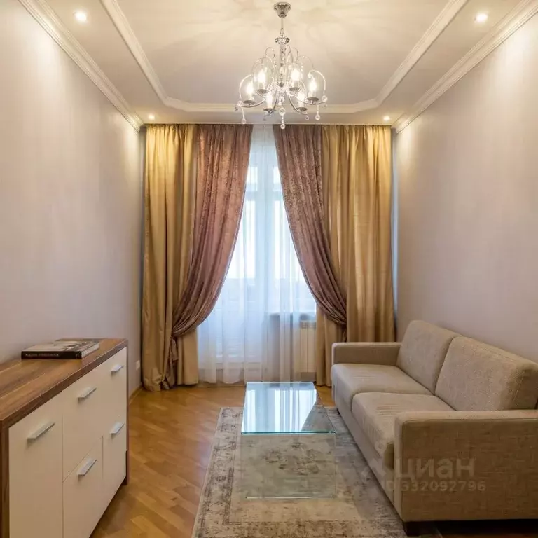 4-к кв. Москва ул. Островитянова, 4 (150.0 м) - Фото 1