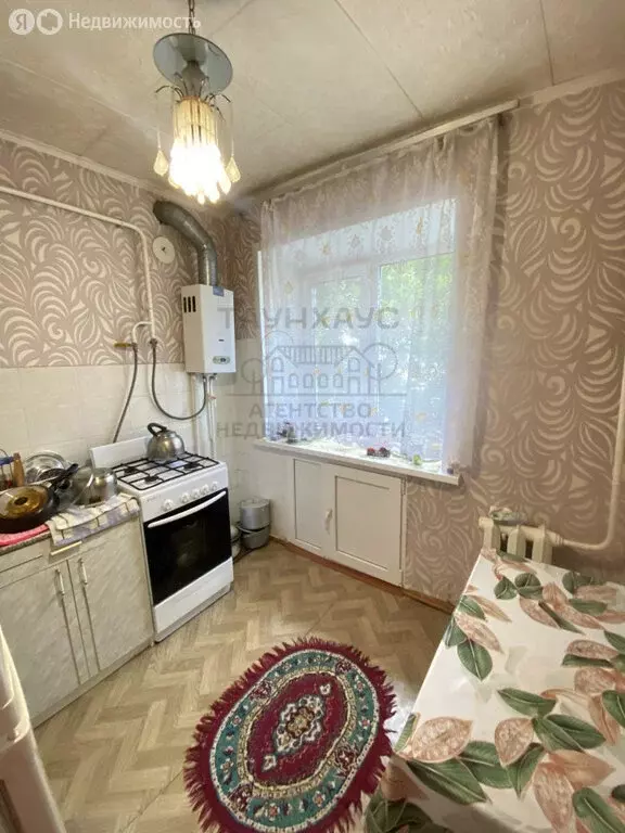 2-комнатная квартира: Нефтекамск, Социалистическая улица, 47 (44.5 м) - Фото 0