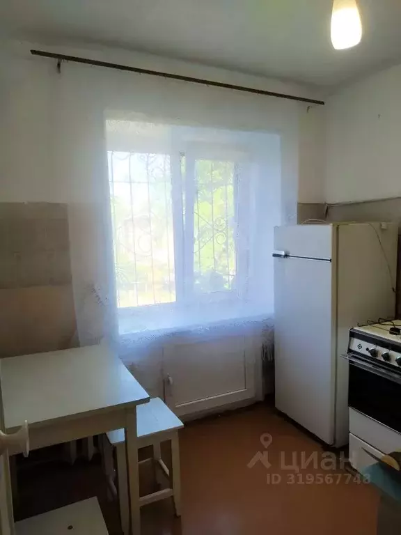 2-к кв. Алтайский край, Барнаул Комсомольский просп., 86 (42.0 м) - Фото 1