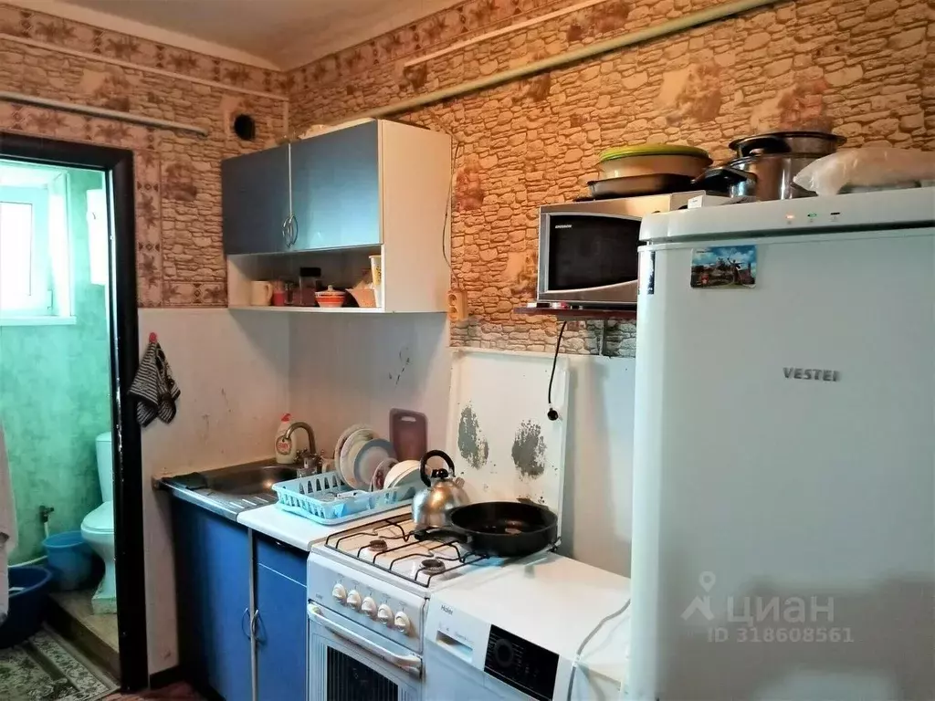 4-к кв. Краснодарский край, Темрюк ул. Макарова, 2 (65.0 м) - Фото 1