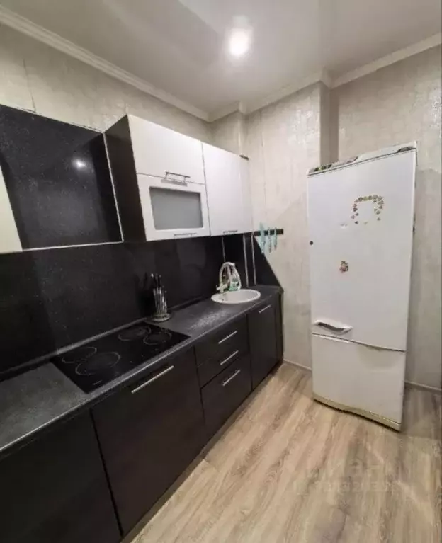 1-к кв. Тюменская область, Тюмень ул. Николая Чаплина, 125 (36.0 м) - Фото 2