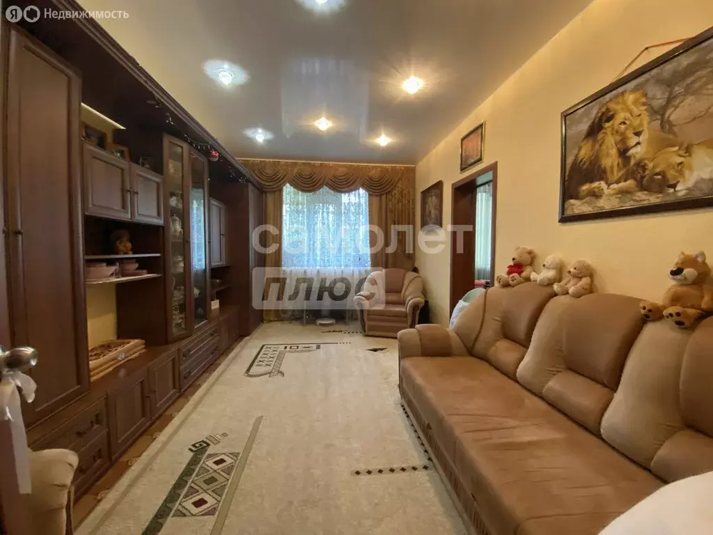 3-комнатная квартира: Миасс, Ильменская улица, 93 (70 м) - Фото 0