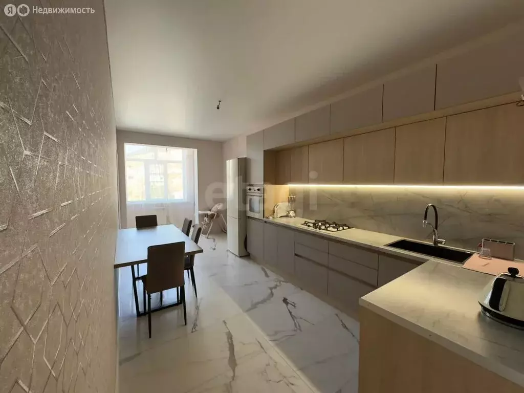 3-комнатная квартира: Махачкала, улица Хуршилова, 17 (86 м) - Фото 2