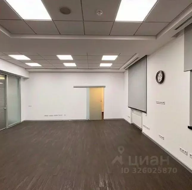 Офис в Санкт-Петербург Петроградская наб., 18 (90 м) - Фото 1