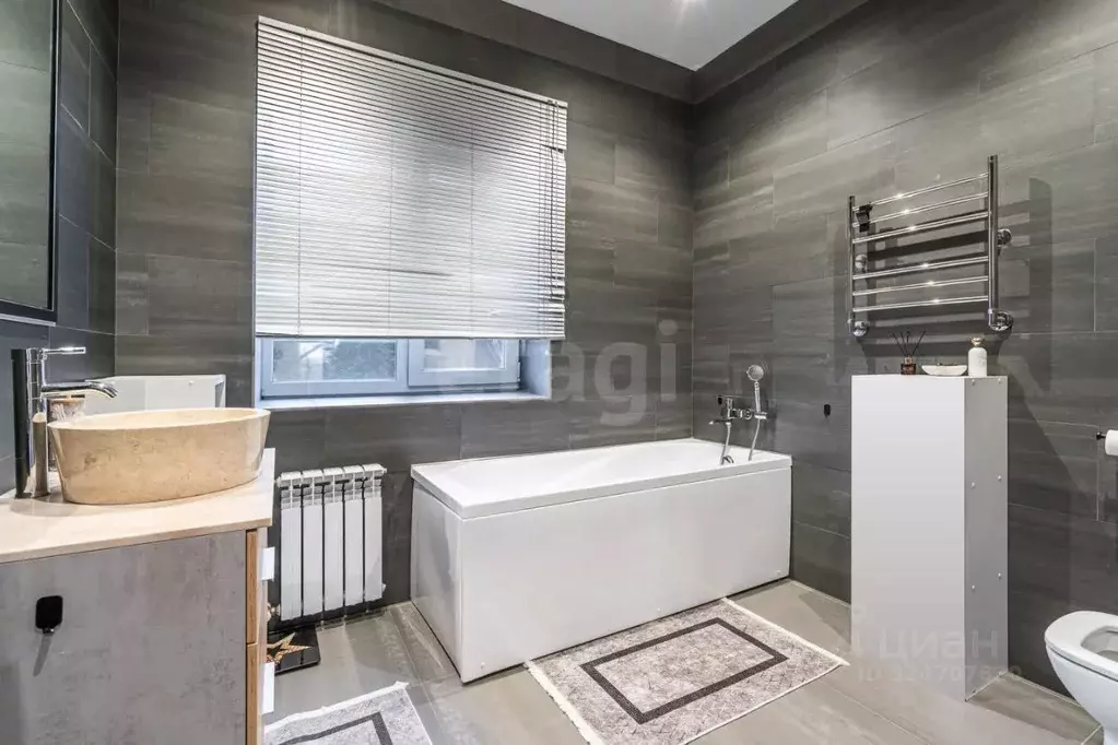 5-к кв. Ярославская область, Ярославль Рыночный пер., 4 (182.0 м) - Фото 0