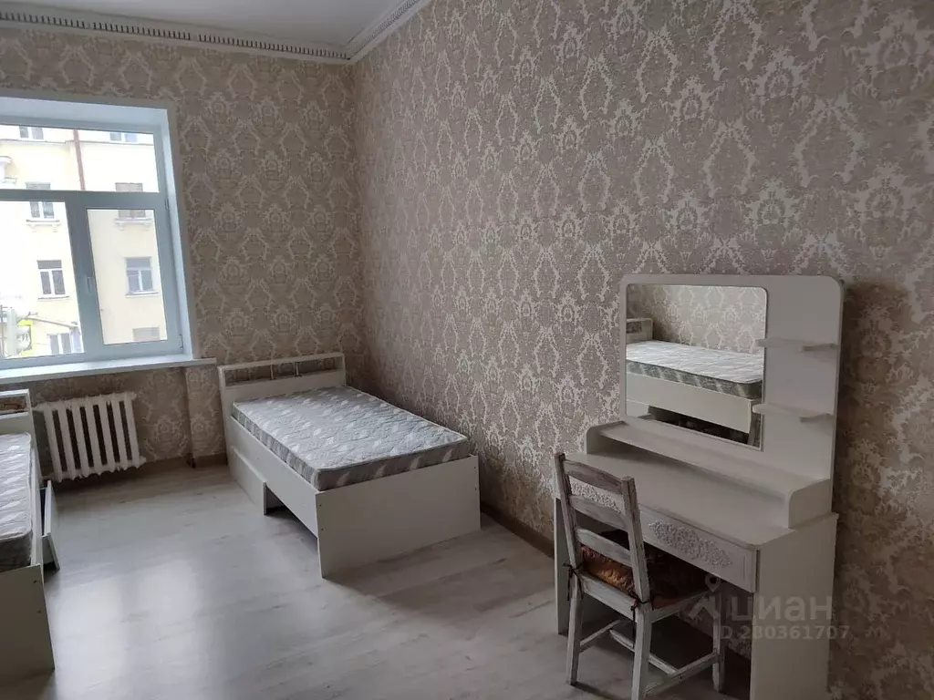 4-к кв. Татарстан, Казань ул. Пушкина, 5/43 (90.0 м) - Фото 0