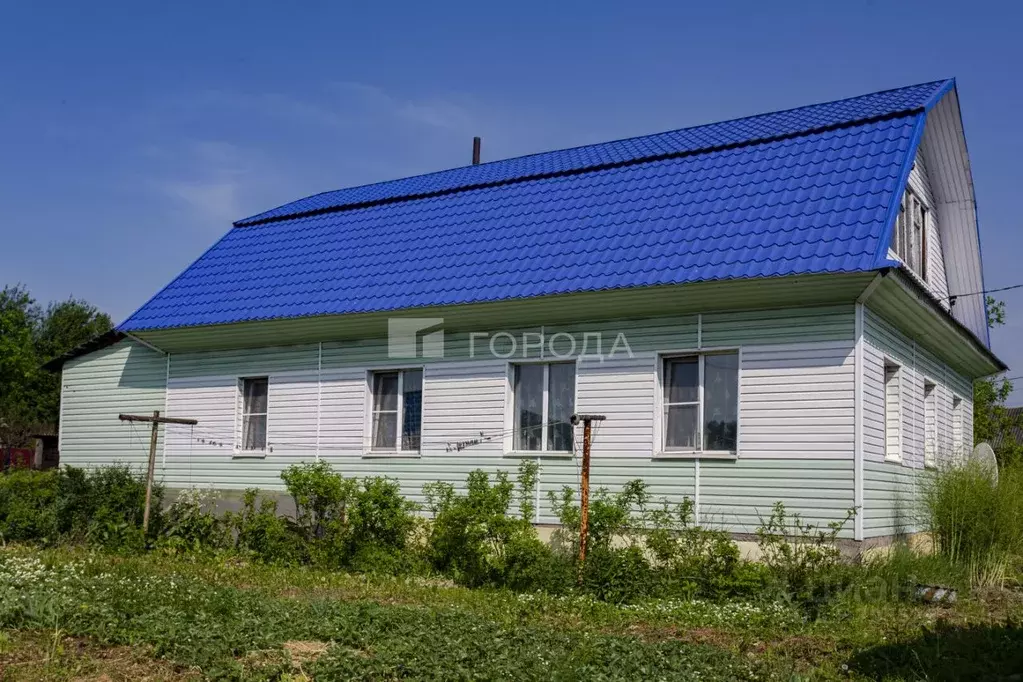 Дом в Кемеровская область, Калтанский городской округ, с. Сарбала ул. ... - Фото 1