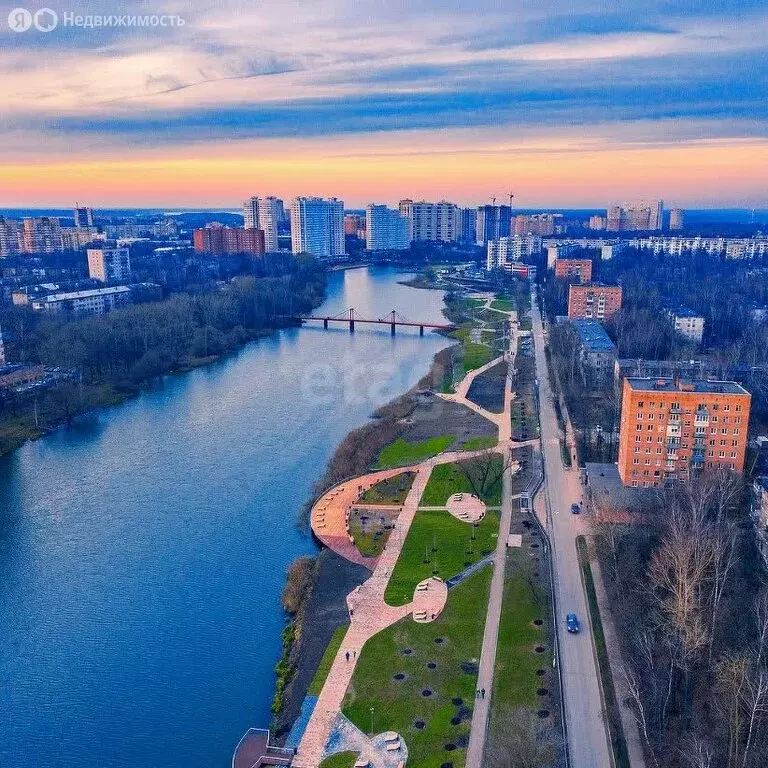 Дом в Пушкино, микрорайон Новая Деревня, Центральная улица, 100Б ... - Фото 1