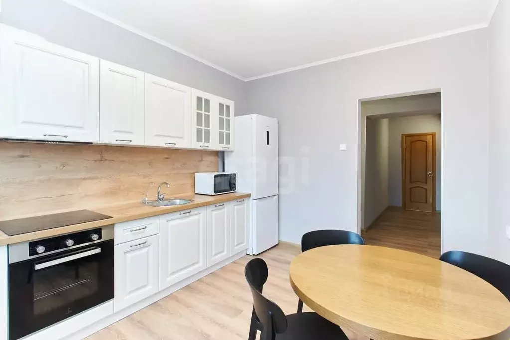 3-к кв. Тюменская область, Тюмень ул. Малыгина, 86к1 (108.0 м) - Фото 1