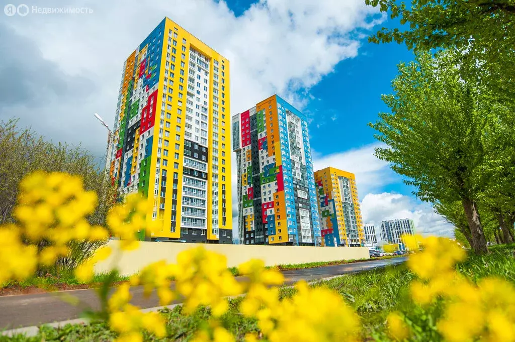 Квартира-студия: Ижевск, проспект Конструктора М.Т. Калашникова, 25 ... - Фото 1