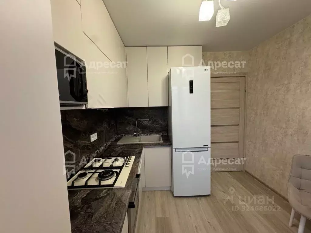 2-к кв. Волгоградская область, Волгоград ул. Добрушина, 35 (43.5 м) - Фото 2