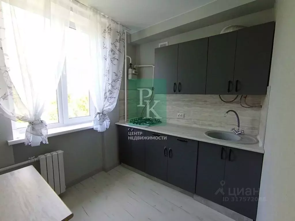 2-к кв. Севастополь просп. Генерала Острякова, 92 (46.0 м) - Фото 0
