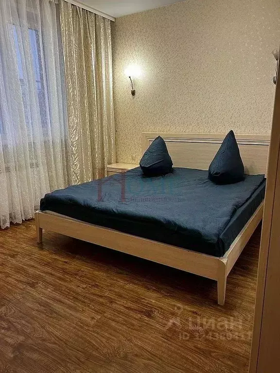 3-к кв. Новосибирская область, Новосибирск Военная ул., 18 (90.0 м) - Фото 1