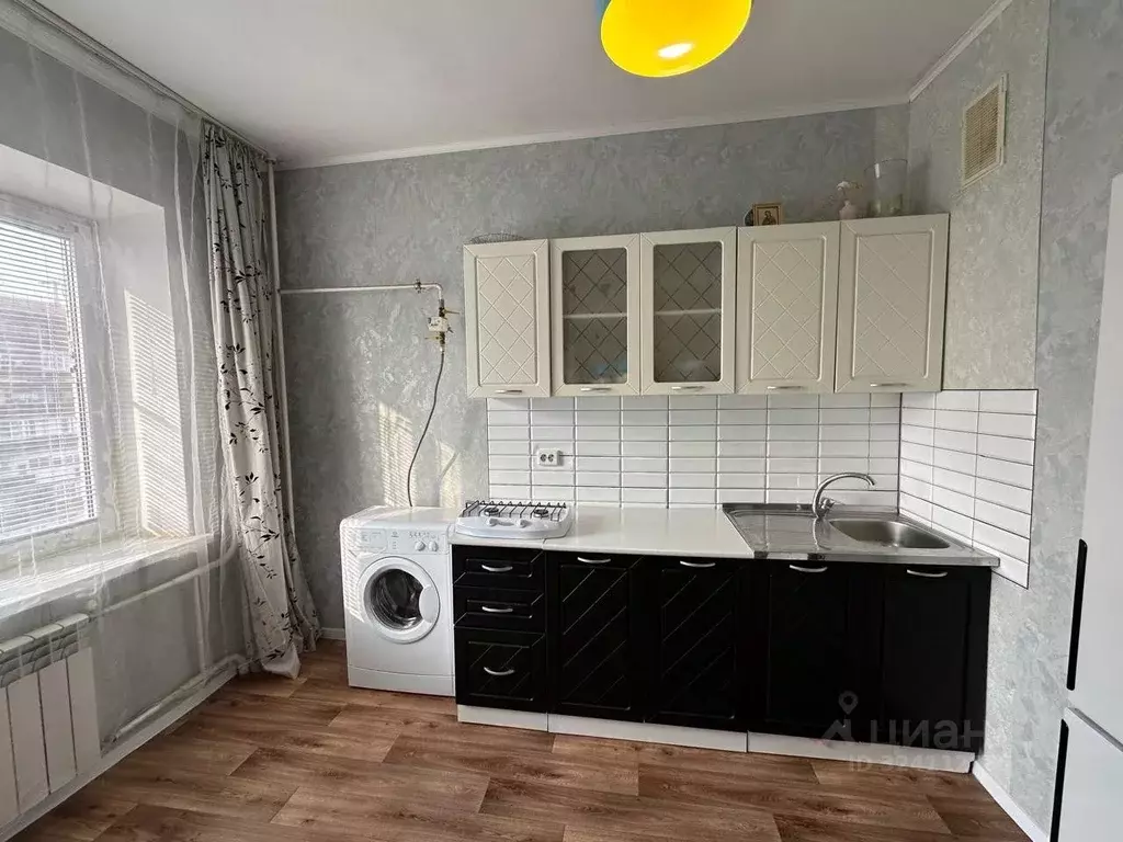 2-к кв. Астраханская область, Астрахань ул. Космонавта Комарова, 174Б ... - Фото 2