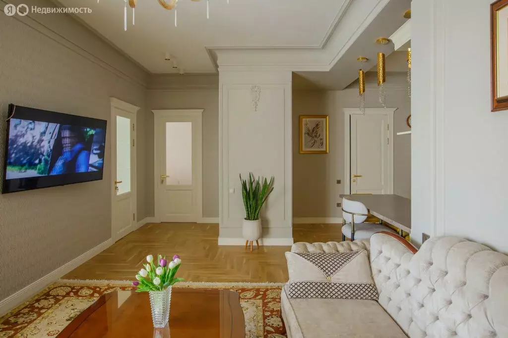 4-комнатная квартира: Каспийск, улица Сулеймана Стальского, 7 (160 м) - Фото 1