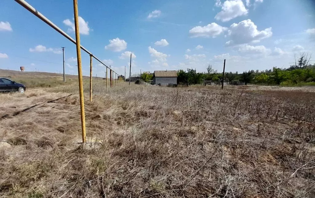 Участок в Волгоградская область, Среднеахтубинский район, Красное ... - Фото 1