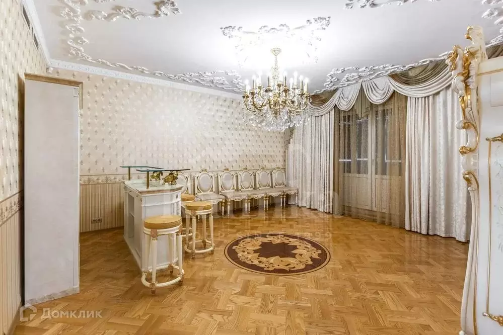 Продаётся 4-к квартира, 218.8 м - Фото 1
