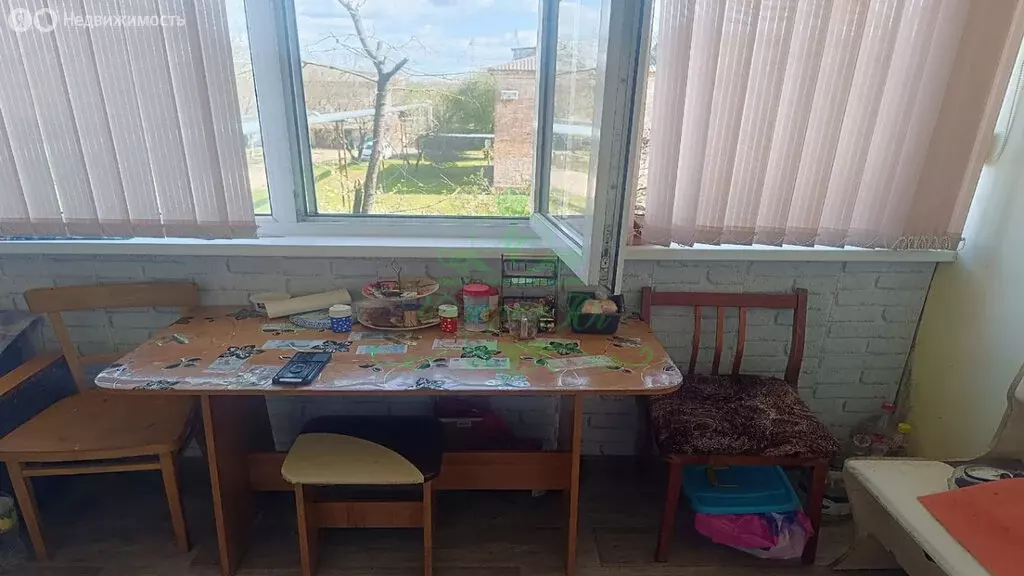 3-комнатная квартира: посёлок городского типа Ахтырский, переулок ... - Фото 1