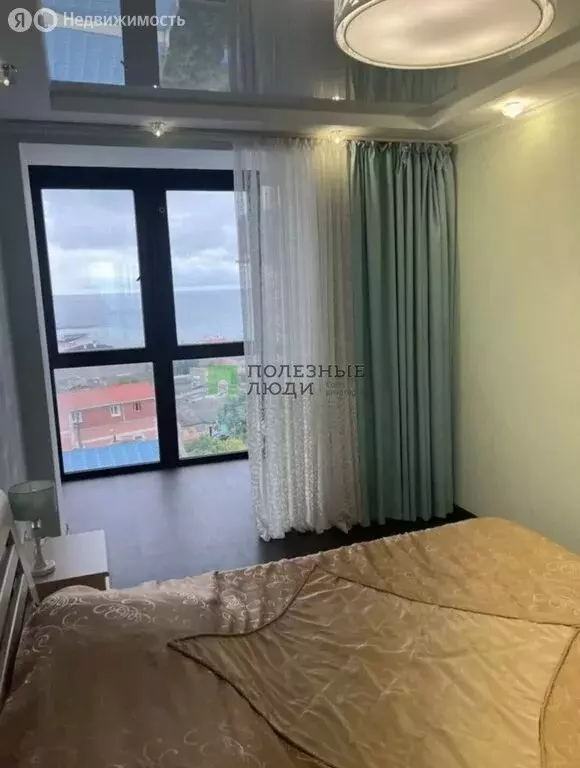 2-комнатная квартира: Евпатория, Эскадронная улица, 9 (60 м) - Фото 1