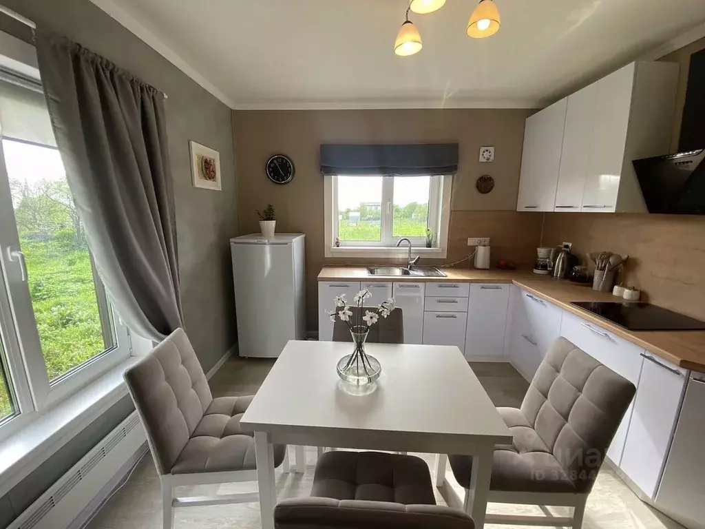 Дом в Ленинградская область, Ломоносовский район, Копорское с/пос, д. ... - Фото 1