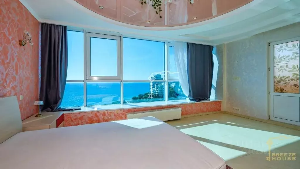 3-к кв. Крым, Ялта ул. Гоголя, 4 (225.6 м) - Фото 2