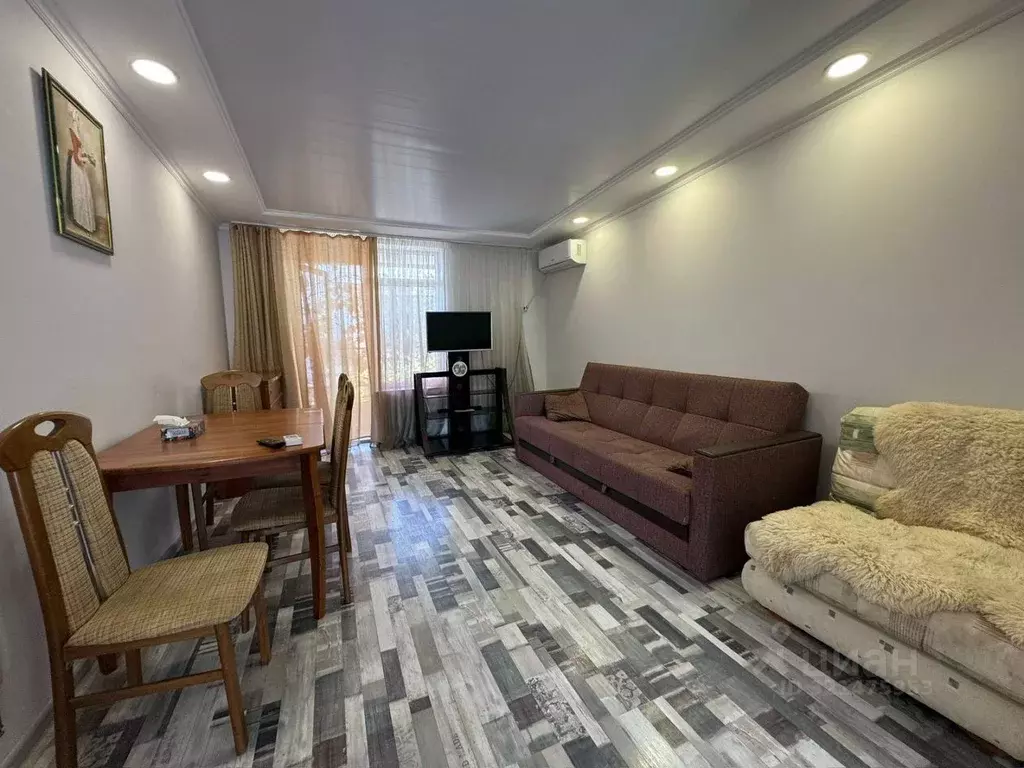 Гараж в Краснодарский край, Геленджик ул. Островского (49 м) - Фото 1