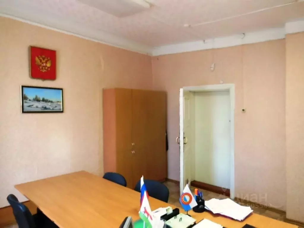 Помещение свободного назначения в Архангельская область, Мезень ... - Фото 0
