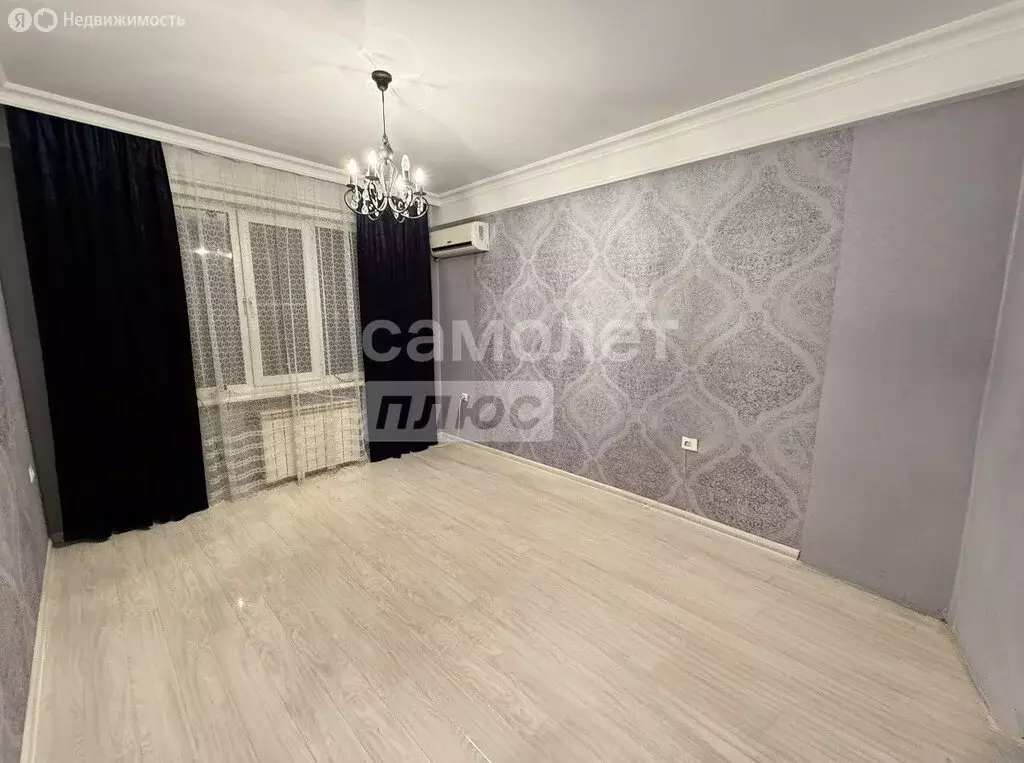 3-комнатная квартира: Каспийск, улица Ленина, 80А (71 м) - Фото 1