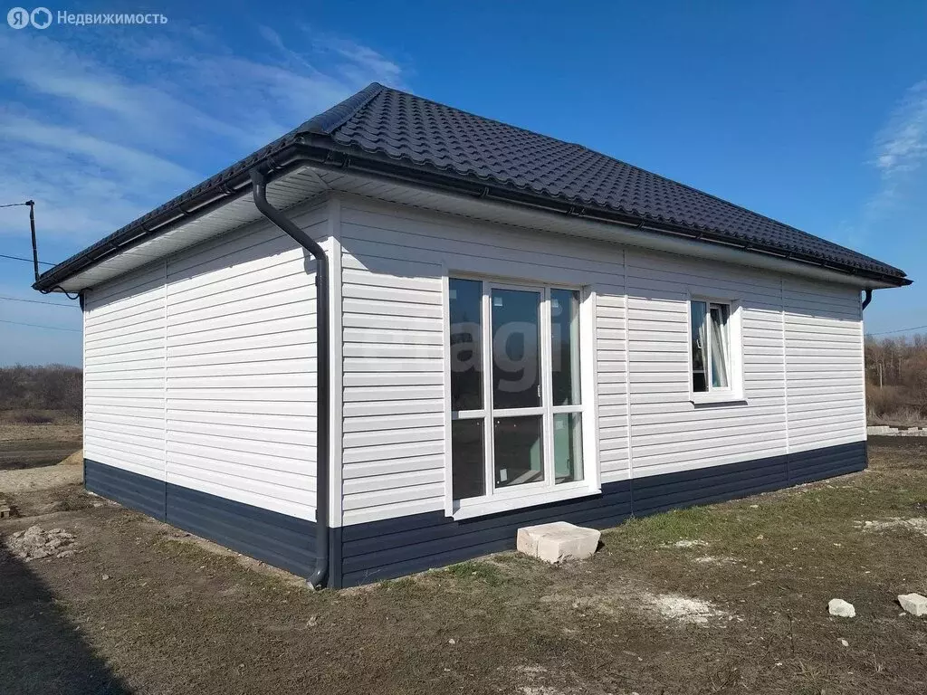 Дом в посёлок городского типа Анна, Осенняя улица (70 м) - Фото 2