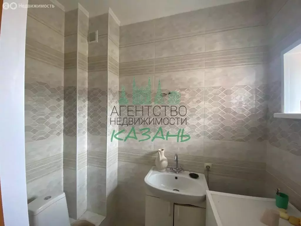 Дом в Кужмарское сельское поселение (200 м) - Фото 0