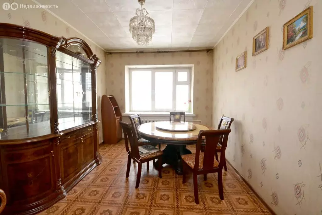 3-комнатная квартира: Якутск, улица Фёдора Попова, 18 (73.5 м) - Фото 0