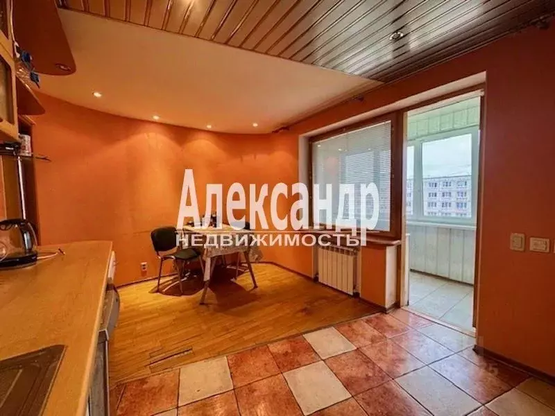 3-к кв. Ленинградская область, Выборг ул. Большая Каменная, 3Б (95.4 ... - Фото 2