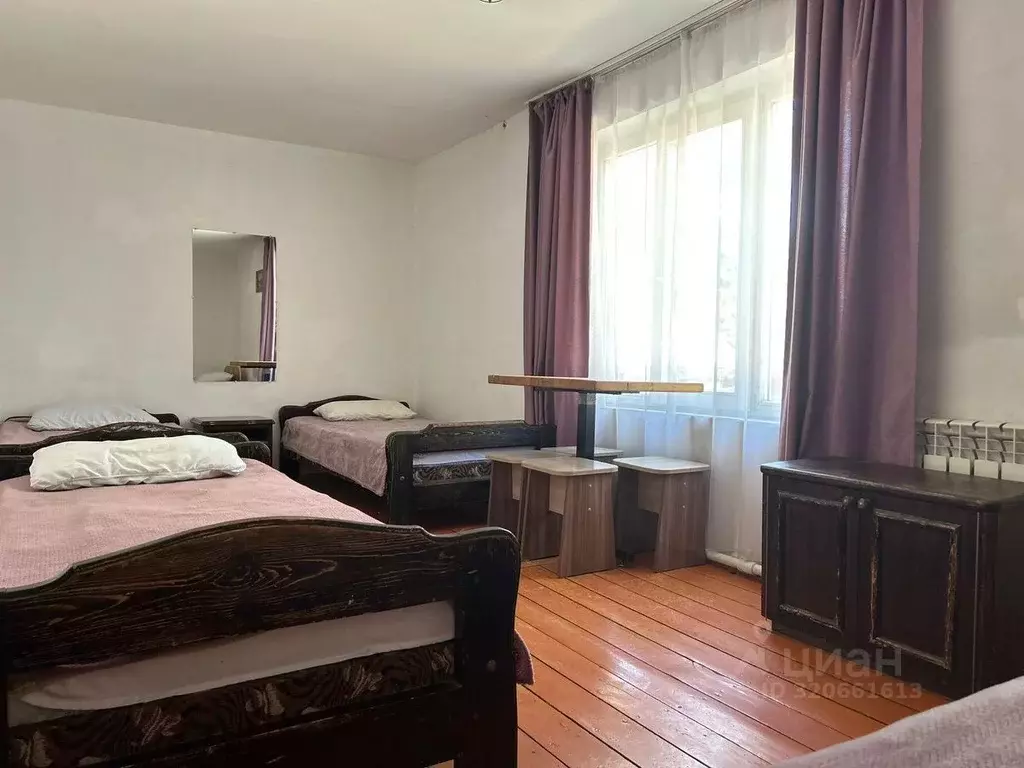 Комната Бурятия, Тункинский район, пос. Аршан ул. Братьев Домышевых, ... - Фото 1