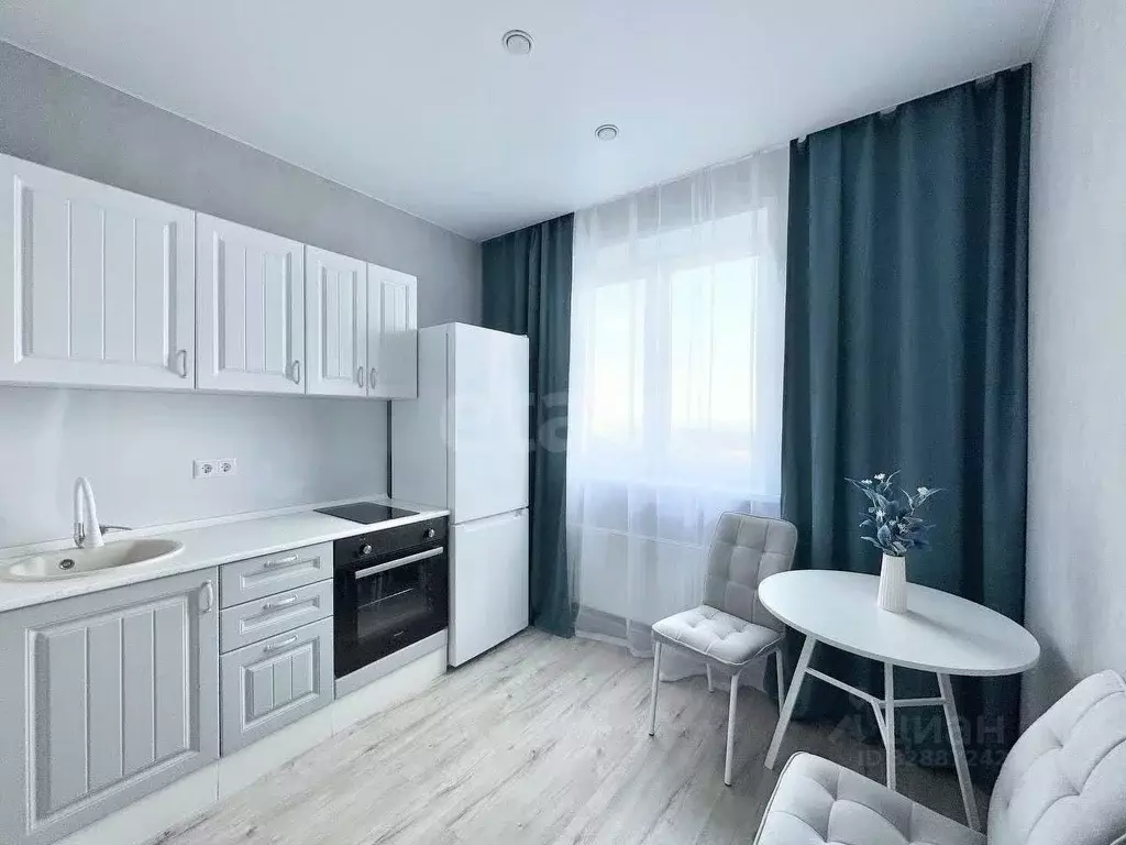 Студия Тюменская область, Тюмень Дамбовская ул., 25к1 (24.3 м) - Фото 1