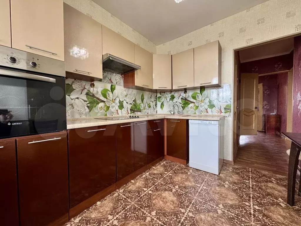 3-к. квартира, 100 м, 8/10 эт. - Фото 0