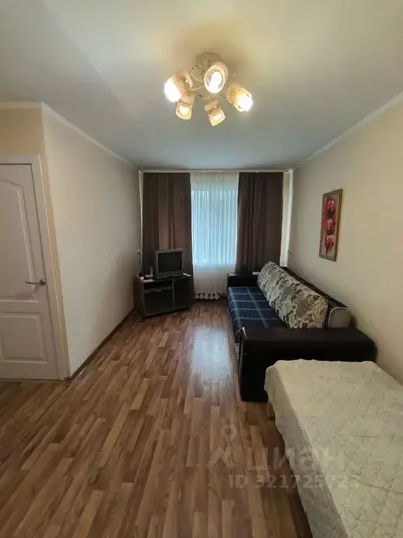 1-к кв. Свердловская область, Рефтинский пгт ул. Гагарина, 11 (33.0 м) - Фото 0