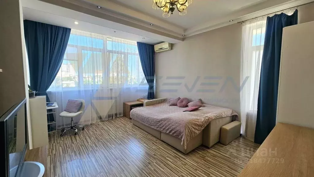 2-к кв. Севастополь ул. Адмирала Фадеева, 21Д (52.0 м) - Фото 0