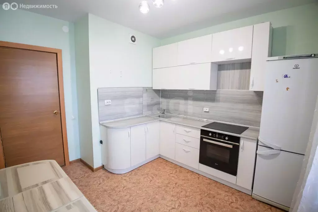 1-комнатная квартира: Альметьевск, улица Бигаш, 139 (40 м) - Фото 1