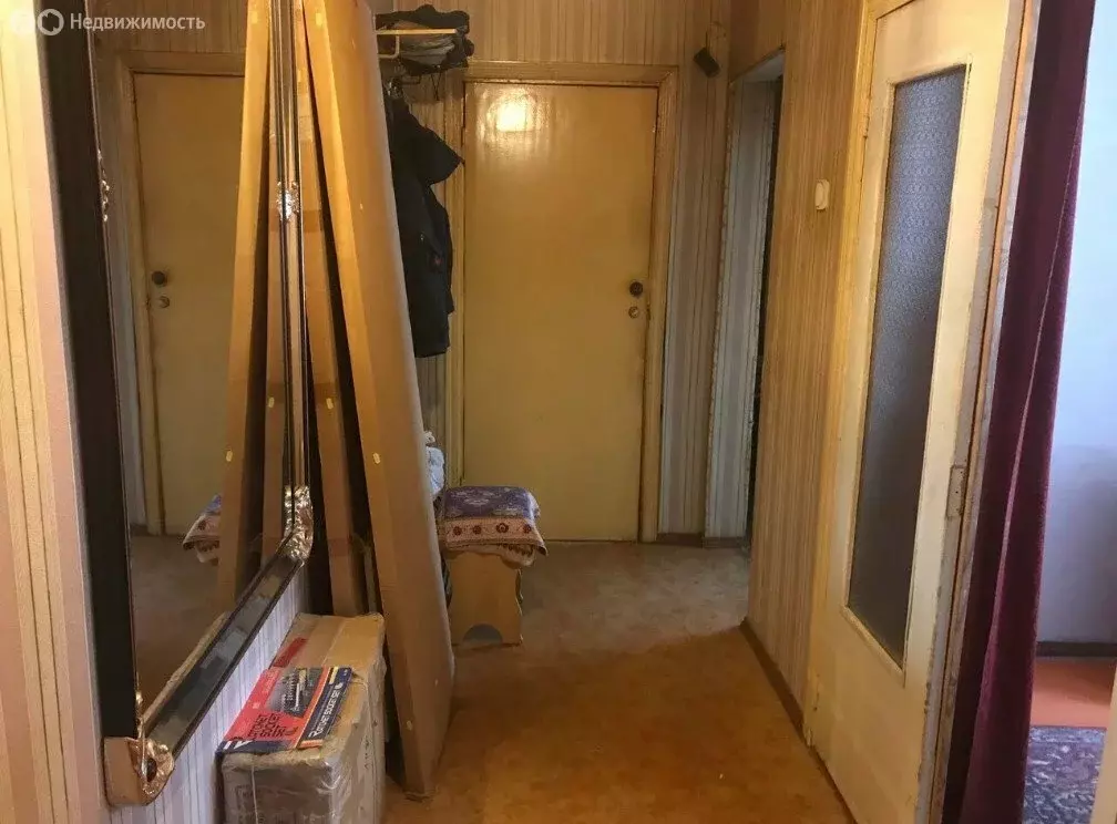 3-комнатная квартира: Каменск-Шахтинский, проспект Карла Маркса, 67 ... - Фото 1