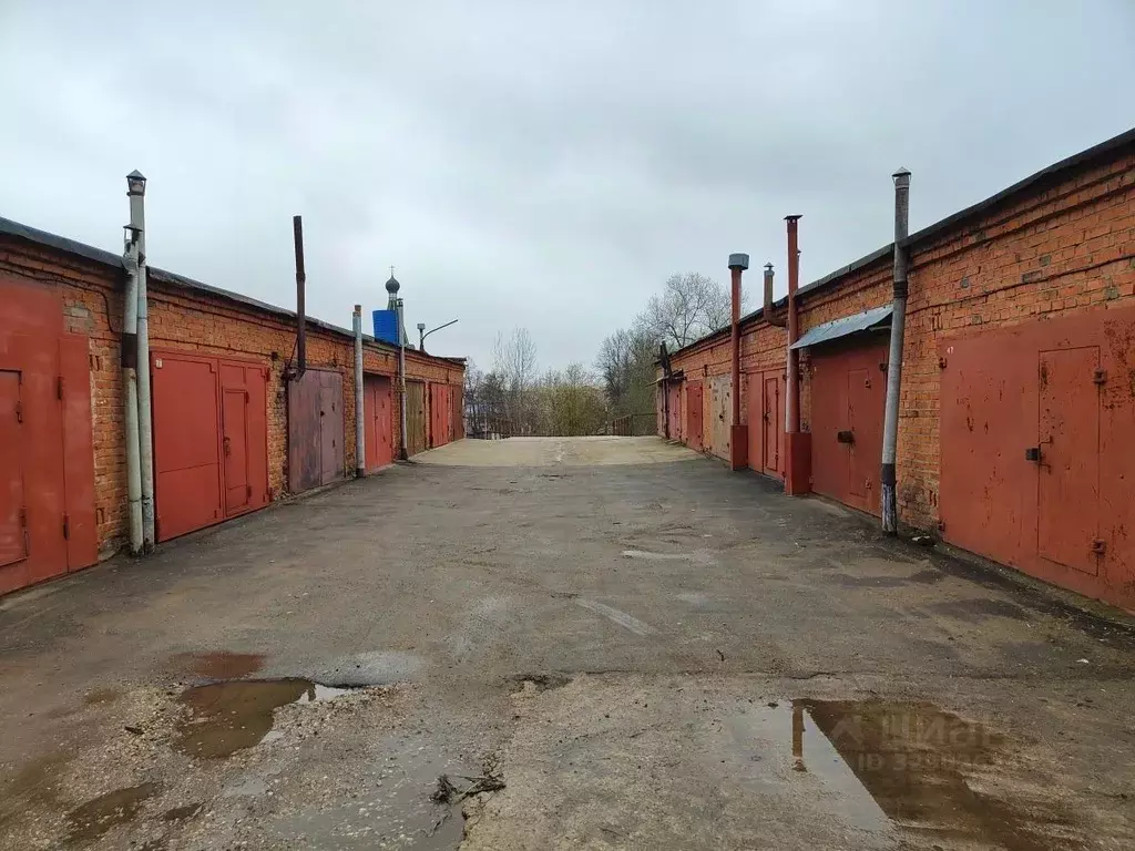 Гараж в Московская область, Серпухов ул. Чернышевского, 58 (44 м) - Фото 2