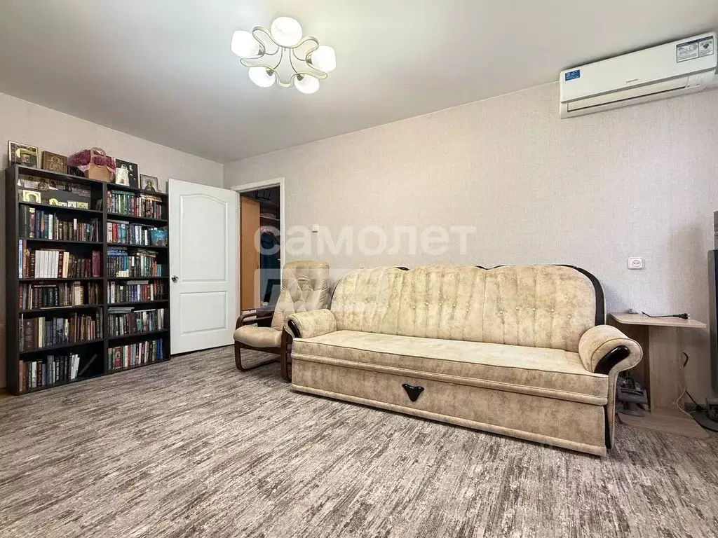 3-к кв. Свердловская область, Екатеринбург ул. Большакова, 103 (53.1 ... - Фото 1