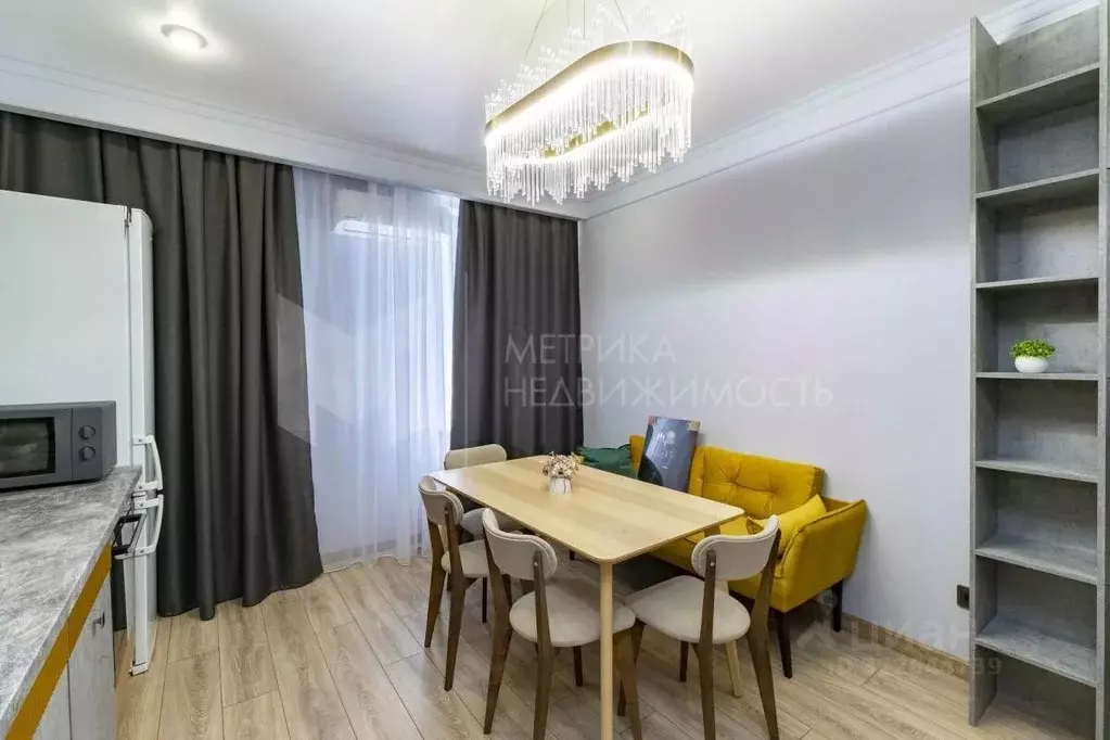 2-к кв. Тюменская область, Тюмень Новгородская ул., 3 (62.0 м) - Фото 1