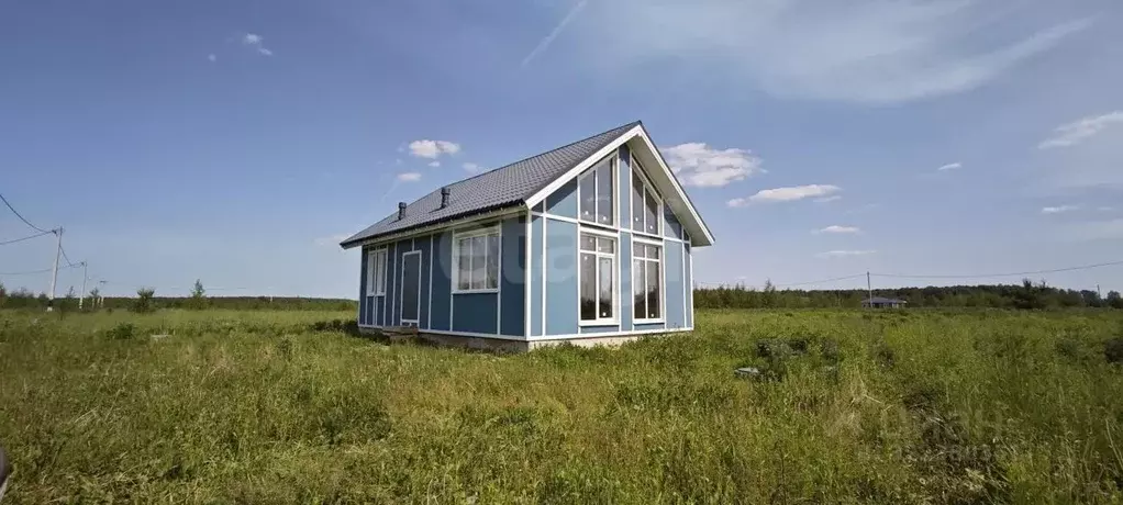 Дом в Марий Эл, Медведевский район, Азяковское с/пос, д. Шеклянур ул. ... - Фото 1