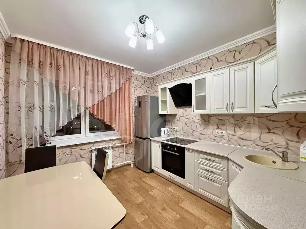 2-к кв. Тюменская область, Тюмень ул. Николая Федорова, 17к3 (59.0 м) - Фото 1