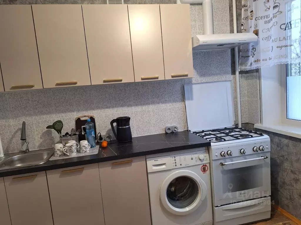 2-к кв. Ленинградская область, Приозерск ул. Чапаева, 34 (56.0 м) - Фото 1