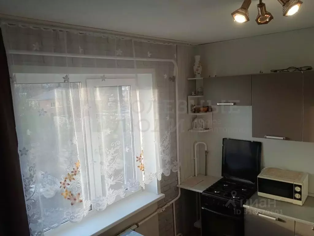 1-к кв. Новгородская область, Боровичи наб. 60 лет Октября, 1 (36.4 м) - Фото 0