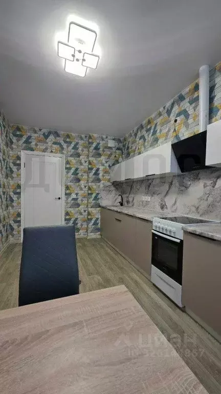 3-к кв. Свердловская область, Екатеринбург ул. Краснолесья, 96 (73.8 ... - Фото 2